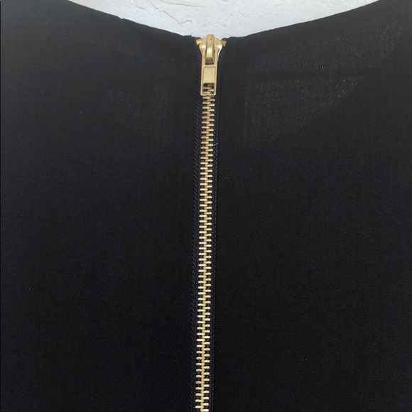 Lulu’s black shift dress. Small - Picture 6 of 7